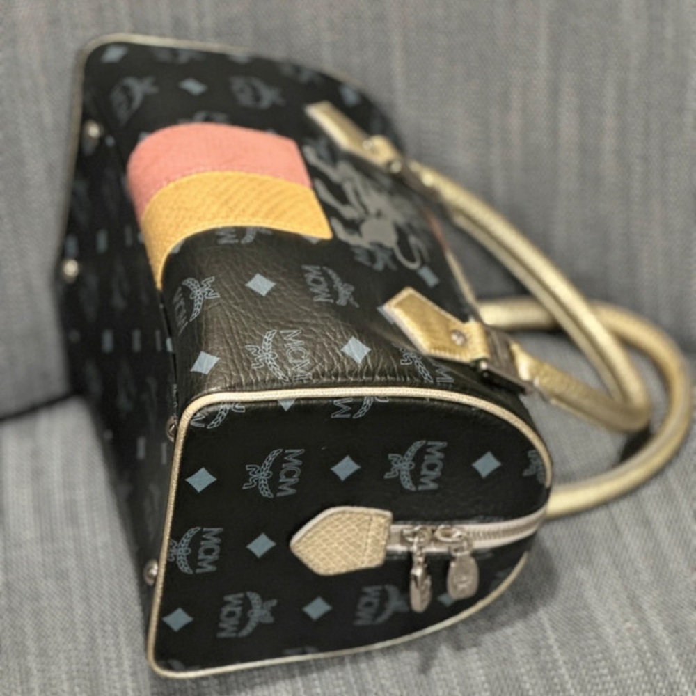 MCM Lion Visetos Boston Satchel Black Gold Leather Bag - Picture 9 of 16